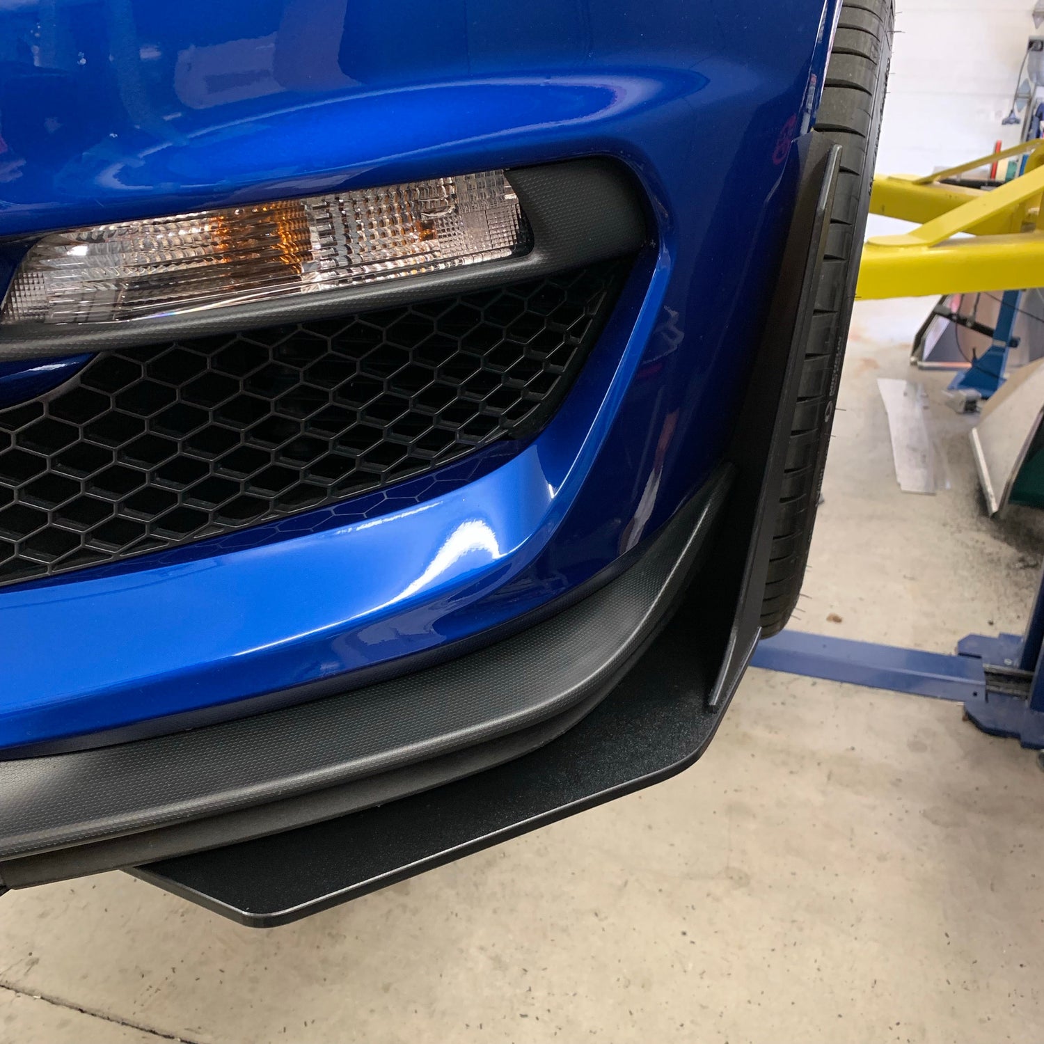 Mustang 15-23 'GT500 Style' Splitter Winglet & Fender Extensions