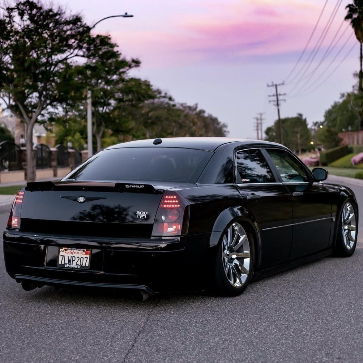 Chrysler 300 05-10 Wicker Bill