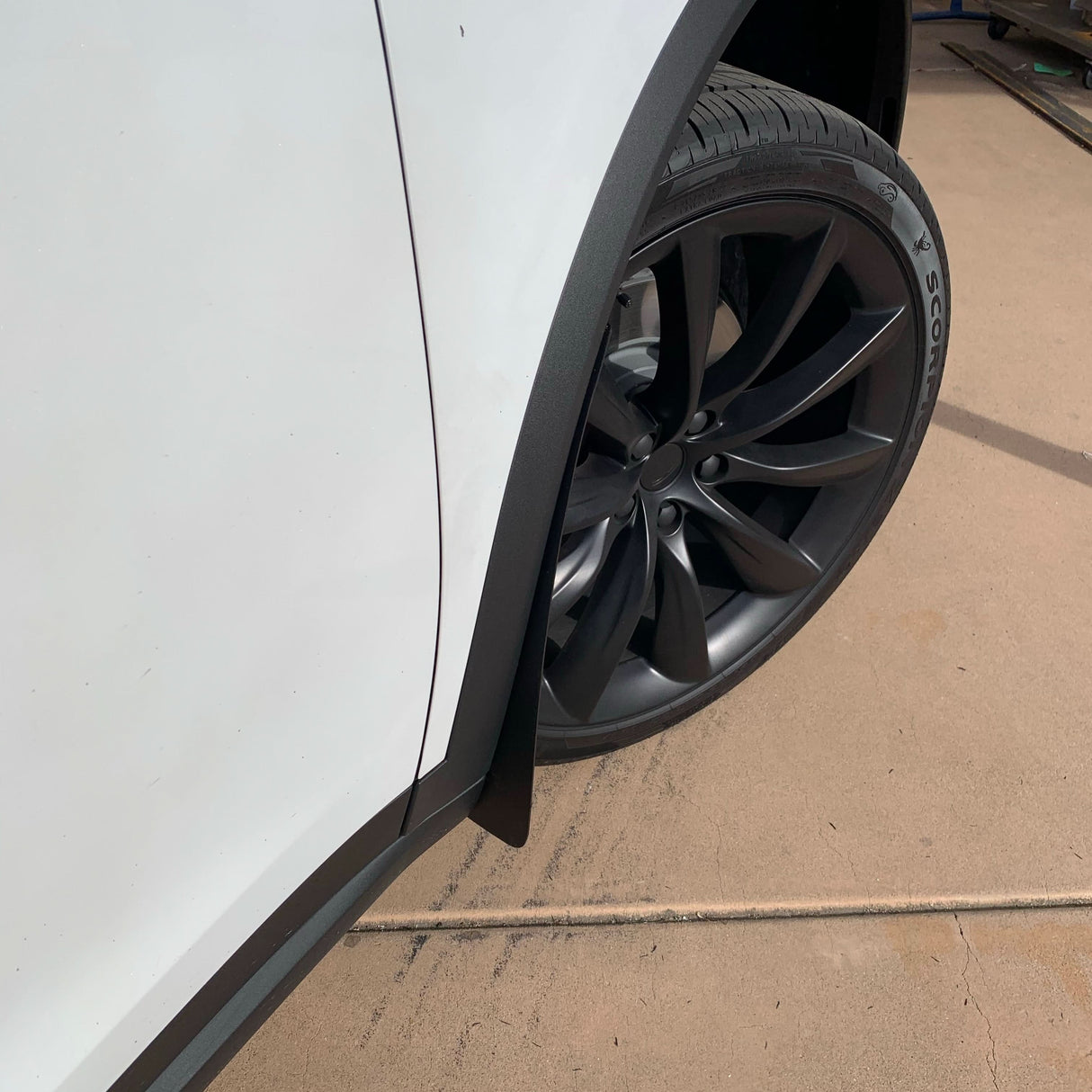 Tesla 15-22 Model X Standard Rock Guards