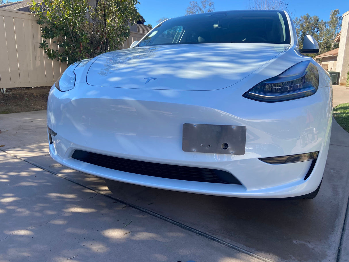 Tesla 20-26 Model Y License Plate Holder