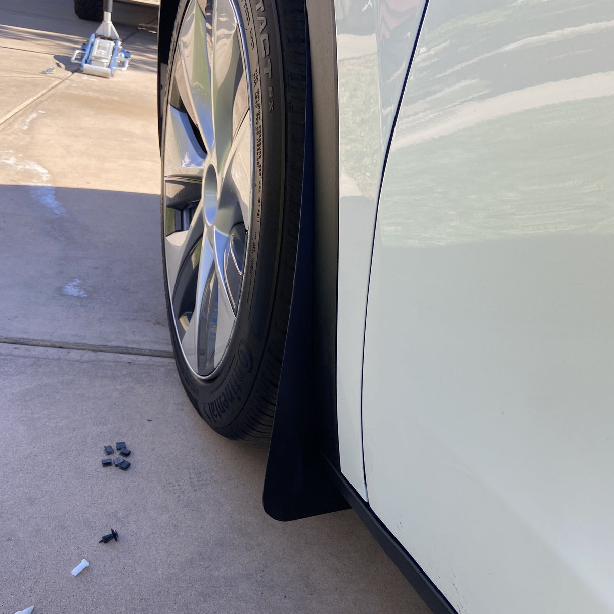 Tesla 20-23 Model Y Standard Rock Guards