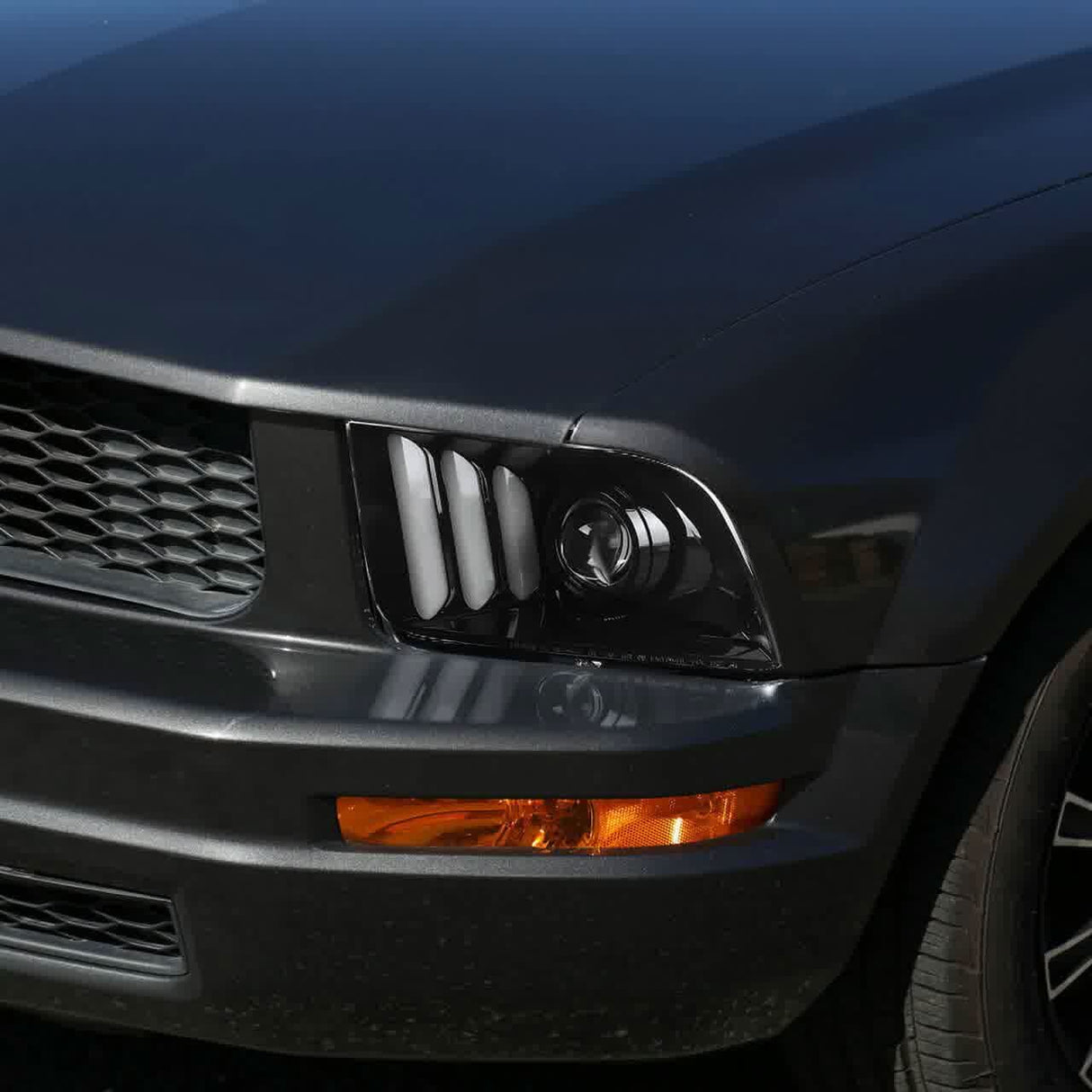 Spec-D Projector Headlights Ford Mustang (05-09) S197 Triple LED Light Bars - Black / Smoke / Chrome