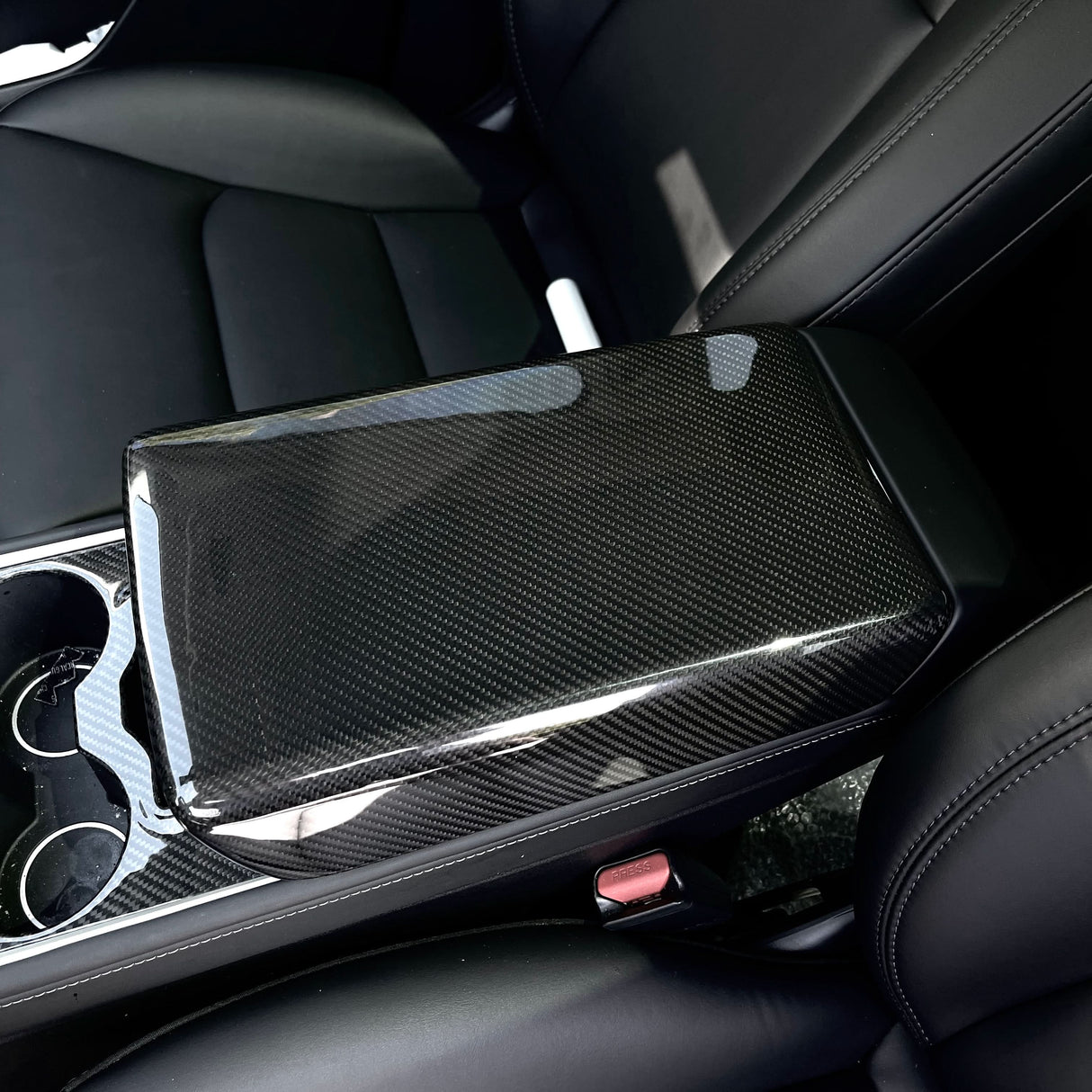 TESERY Model Y / 3 Armrest Cover - Dry Carbon Fiber Interior Mods