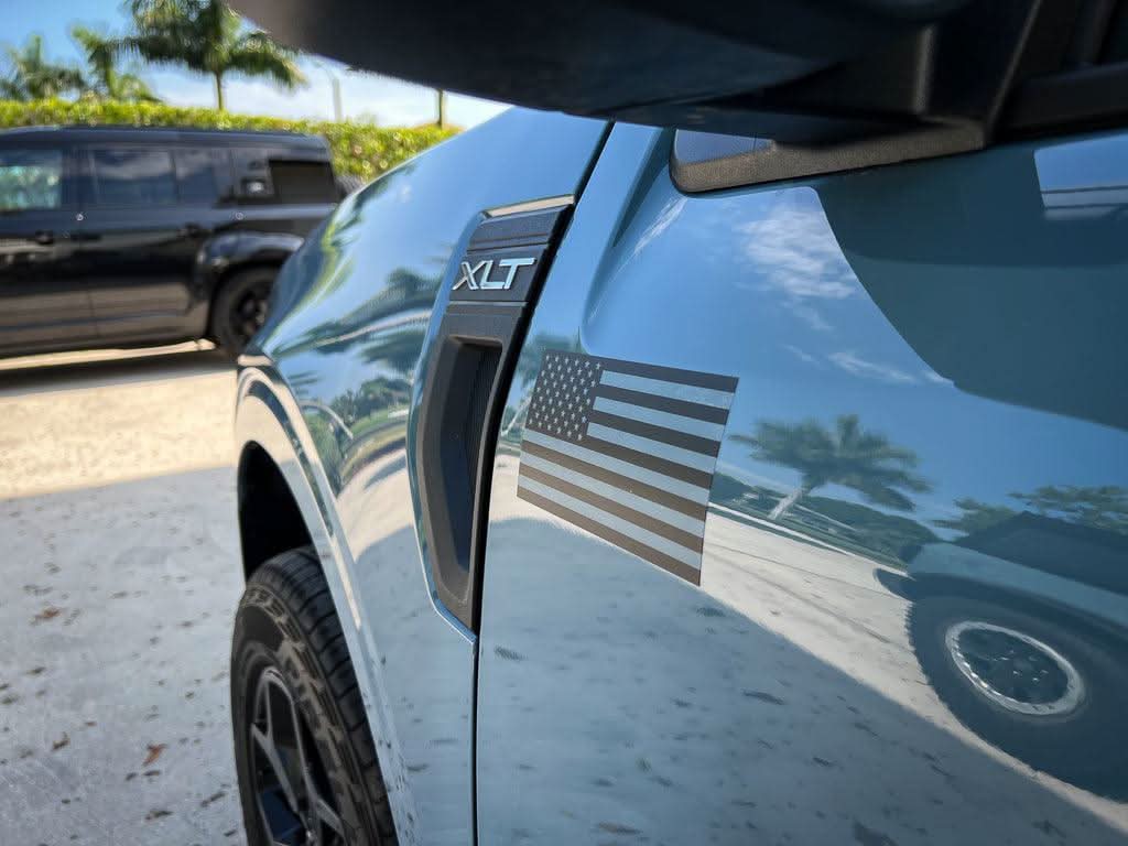 Printed Series American Flag Fender Stickers - 2021+ Bronco / Bronco Sport / Jeep / Universal