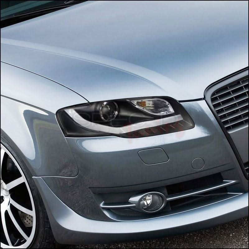 Spec-D Projector Headlights Audi A4 B7 (06-07-08) w/ R8 Style LED Strip