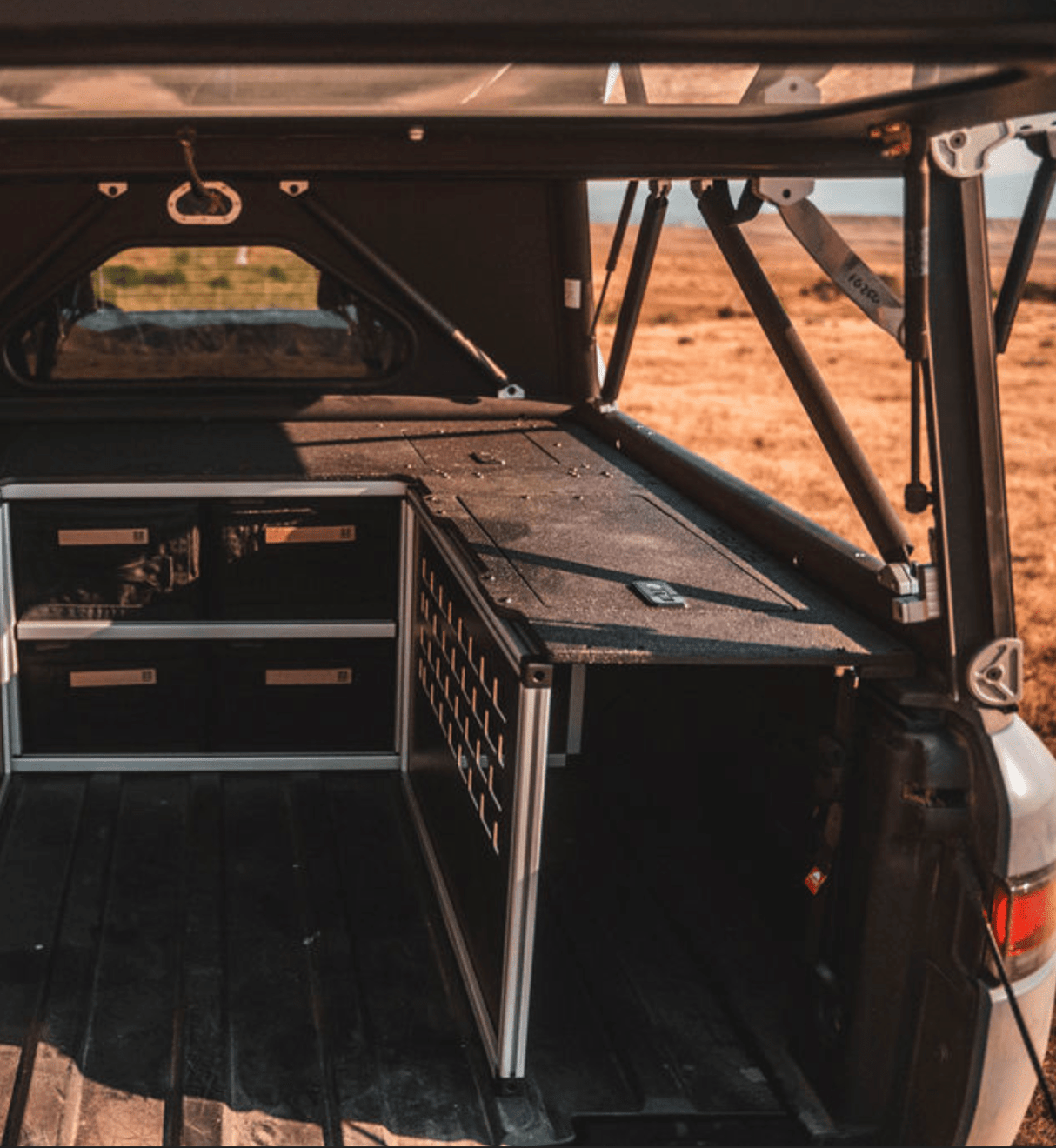 Rivian - R1T - 2022-Present - 1st Gen - 4.5' Bed - Explore Series - UltraLite - GFC