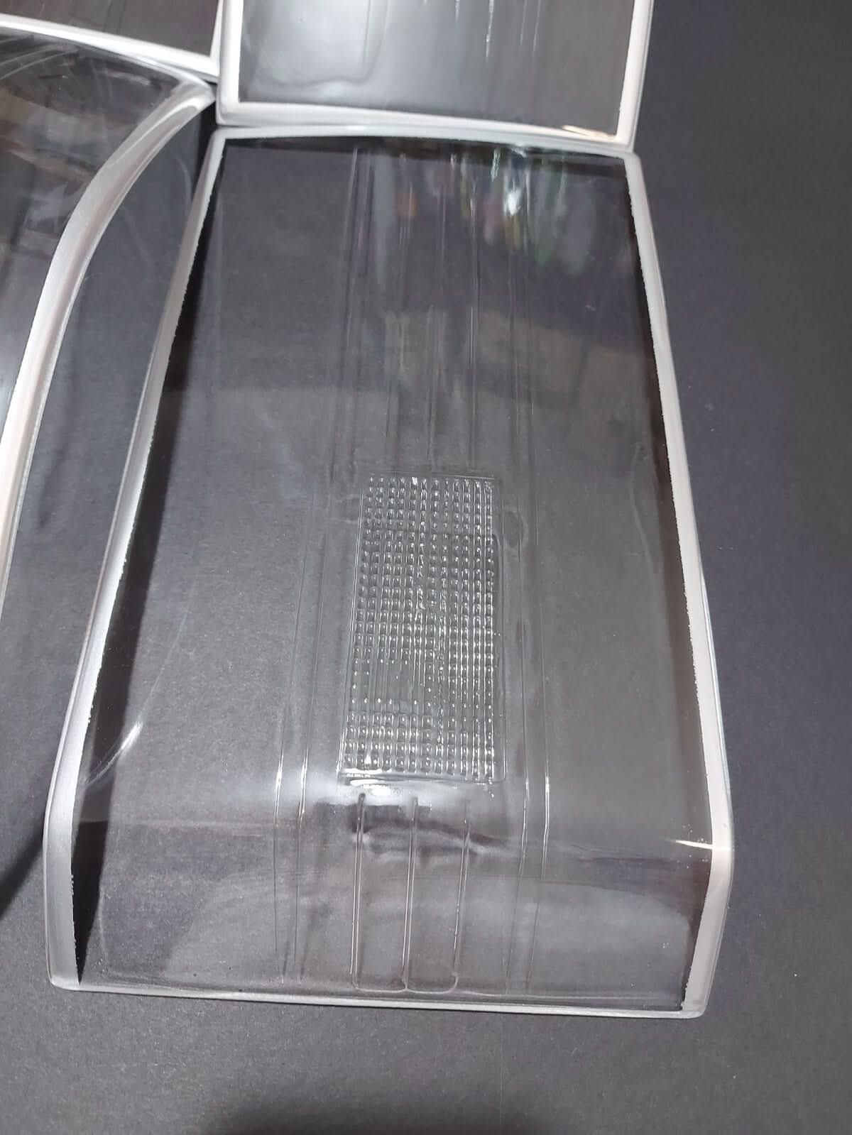 1990-1994 LEXUS LS400/CELSIOR UCF10 UCF11 CLEAR TAIL LIGHT LENSES