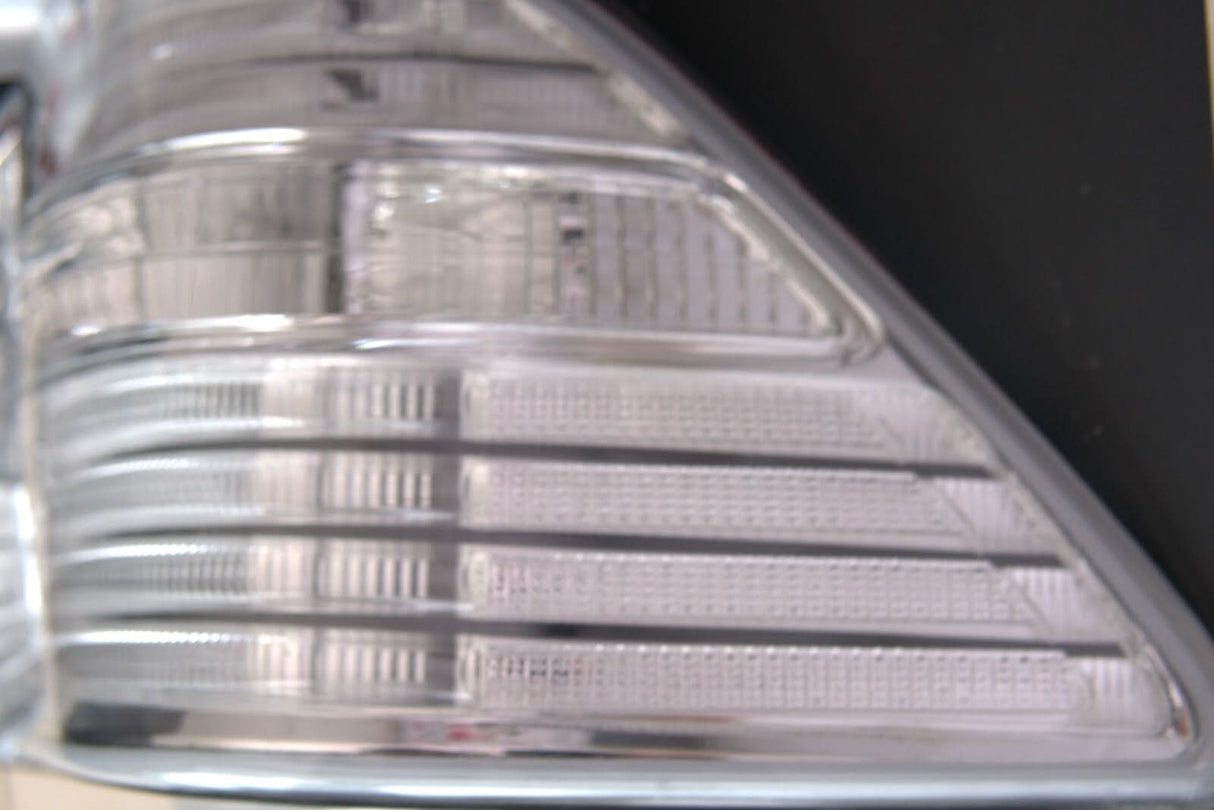 2004 - 2006 LEXUS LS430 UCF31 ALL CLEAR TAILLIGHT LENSES