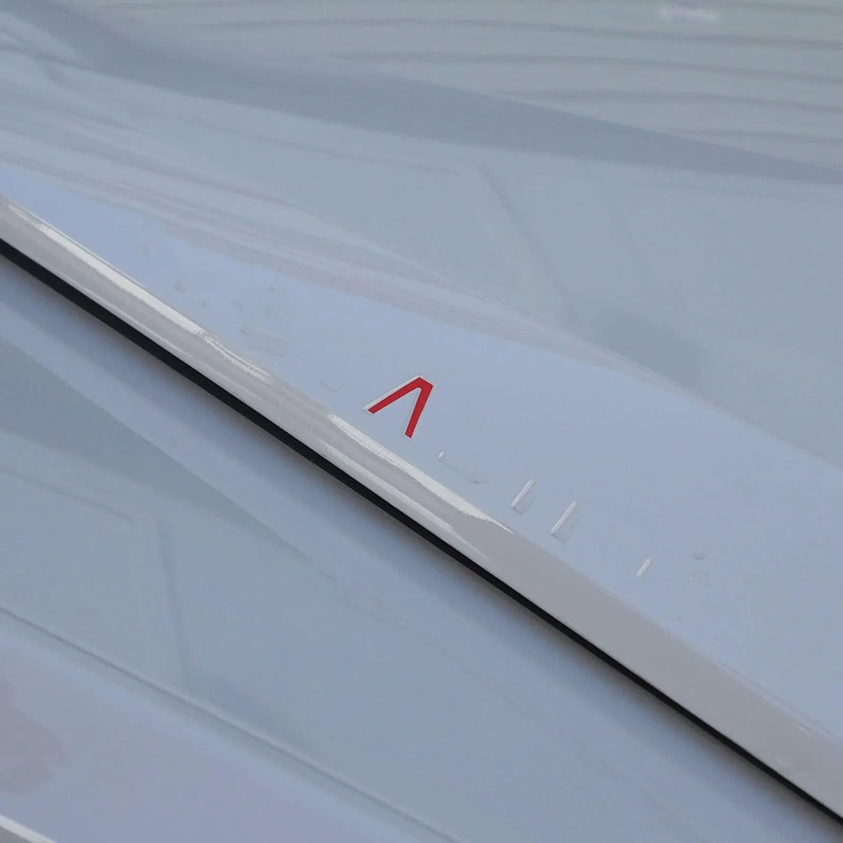 Lambda Hood Overlays - 2024+ Grenadier