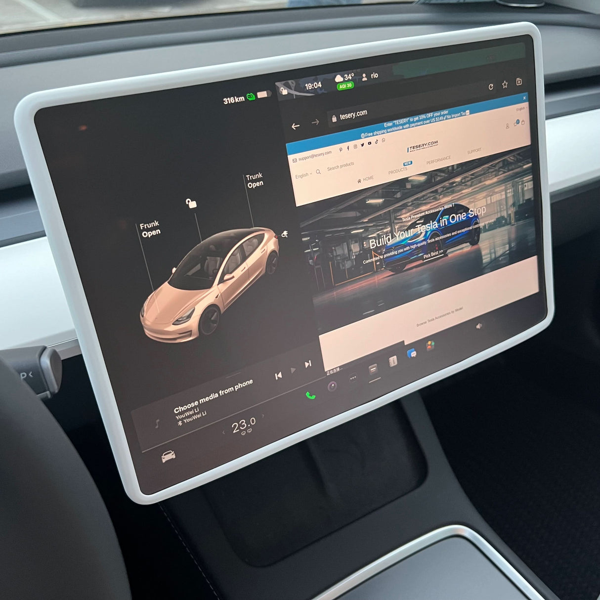 Silicone 15.6" Central Screen Protector Frame for Model 3 / Y