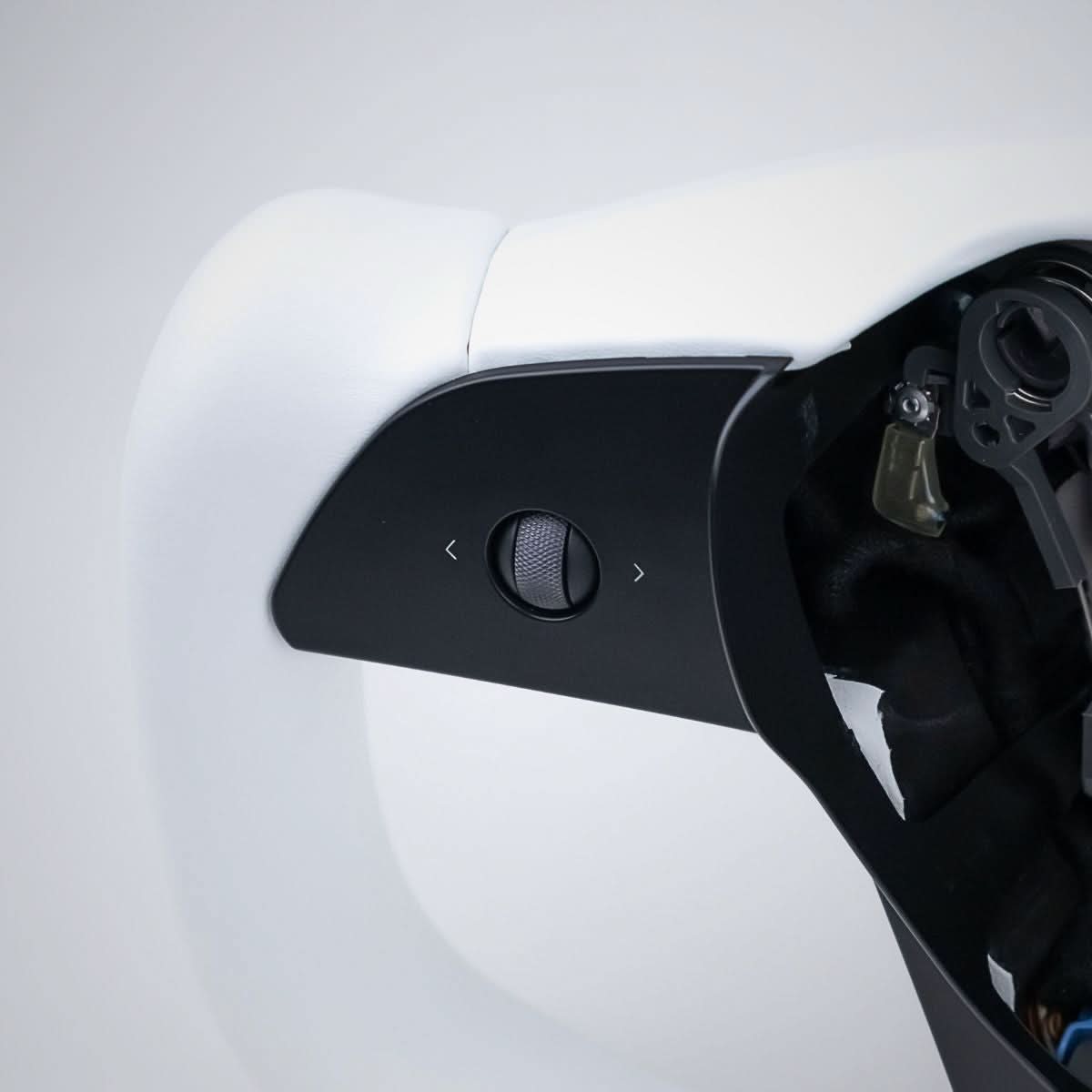 TESERY Yoke Plaid Steering Wheel for Tesla Model 3 / Y【White Leather】