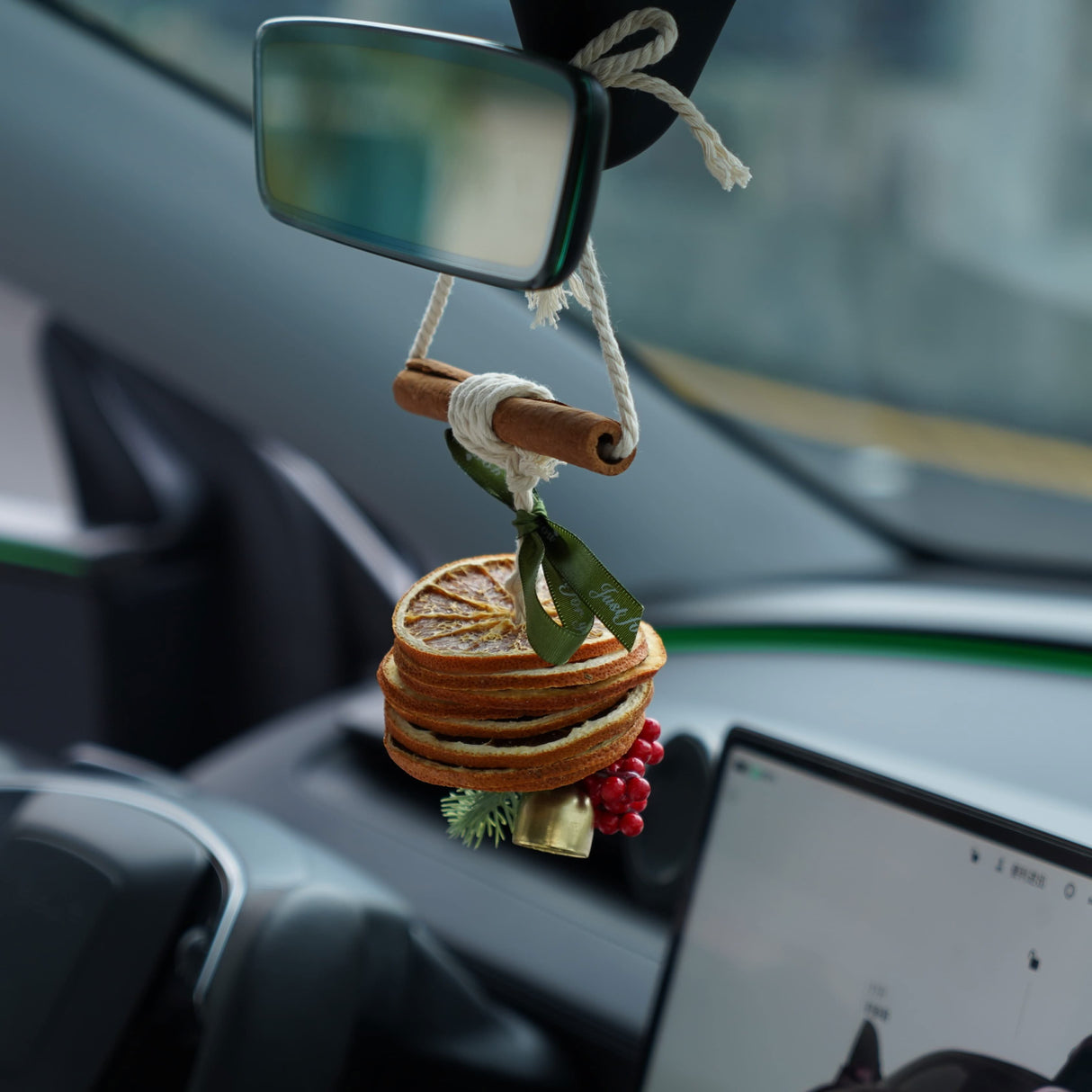 Car Orange Scent Christmas Ornament 丨Universal Hanging Design