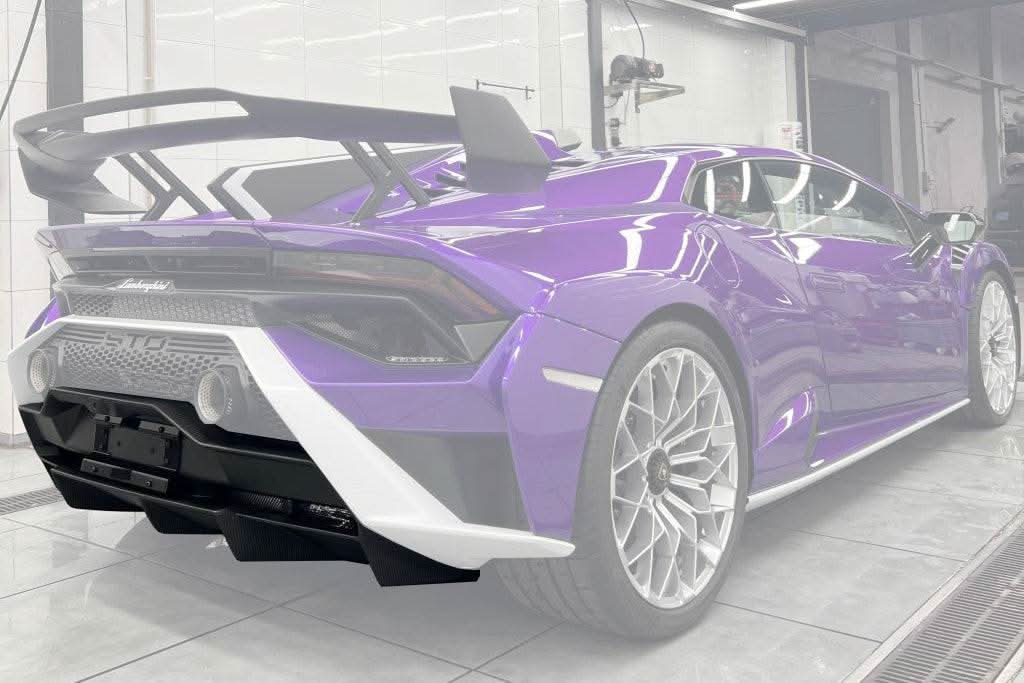 2021-2024 Lamborghini Huracan STO Dry Carbon Fiber Rear Diffuser