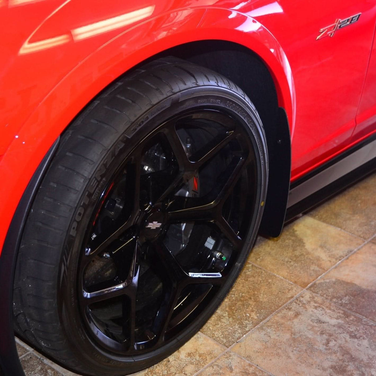 Camaro 14-15 Z28 Deluxe Rock Guards