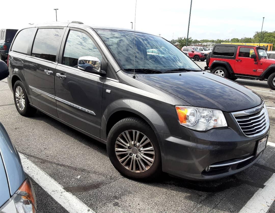 CHRYSLER TOWN & COUNTRY GEN 5 (08-16)