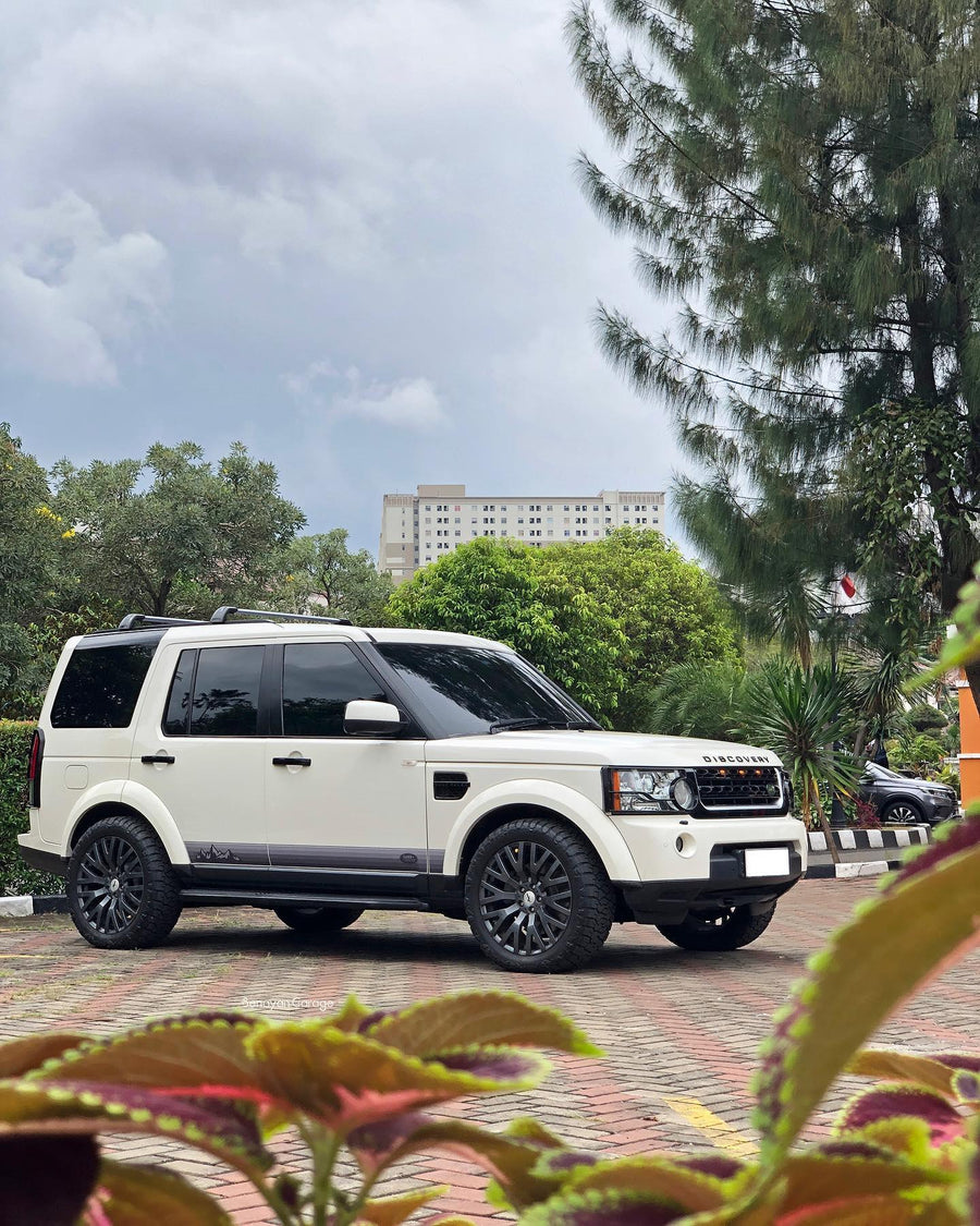 Land Rover Discovery Gen 4 | LR4 (2009-2016)