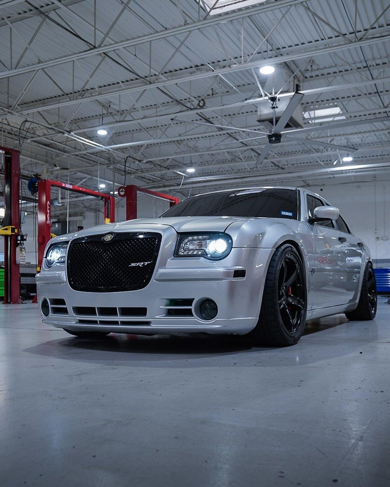 CHRYSLER 300 GEN 1 (05-10)