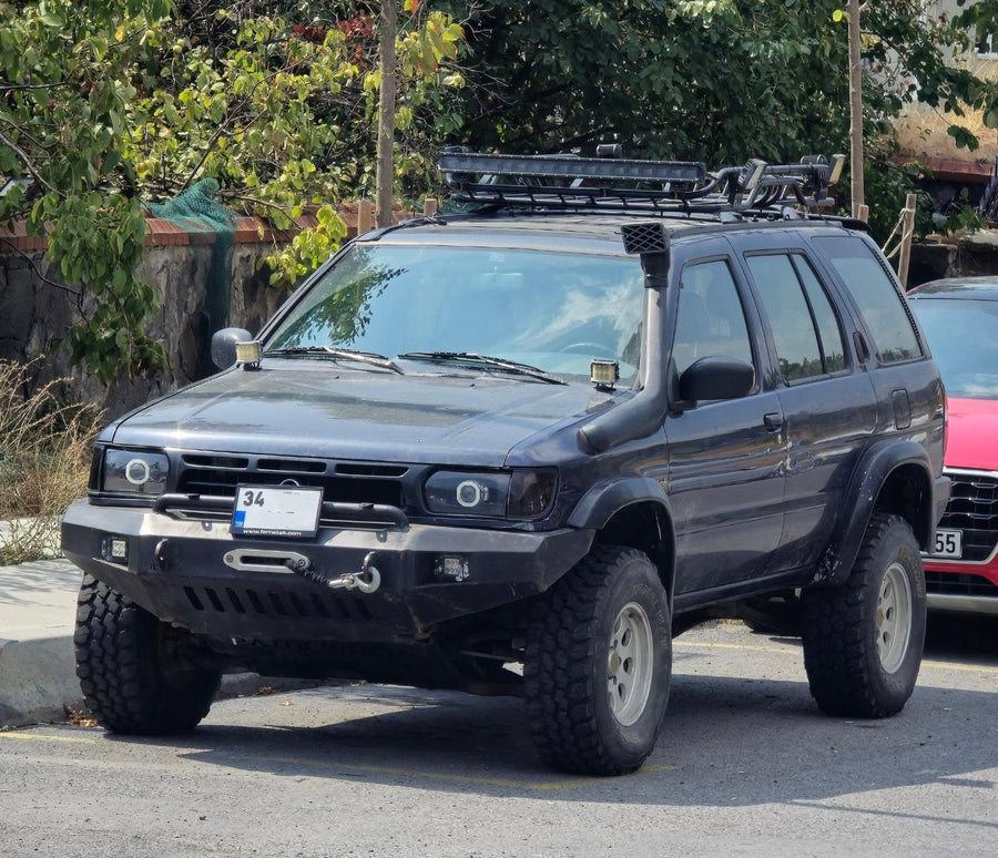 Nissan Pathfinder Gen 2 (1996-2004)