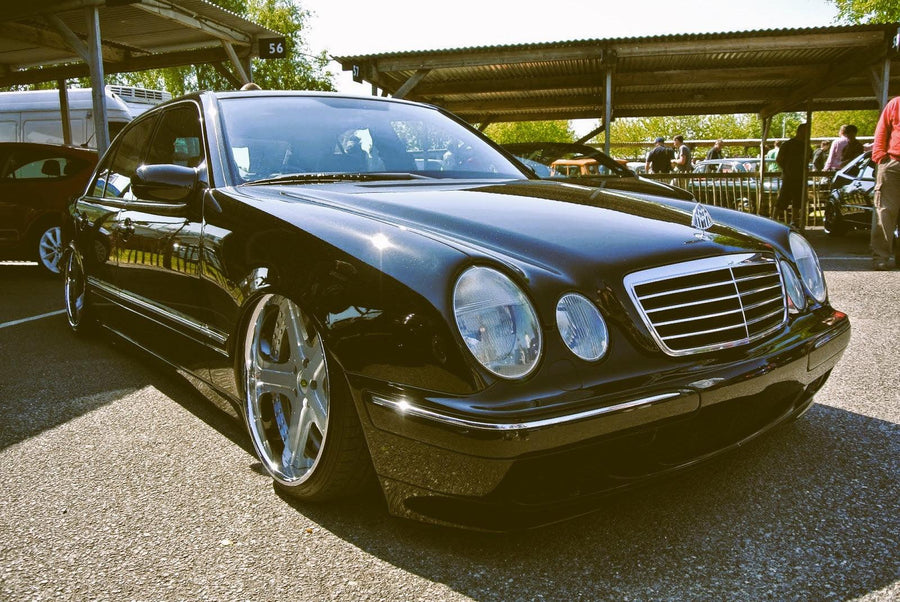 Mercedes W210