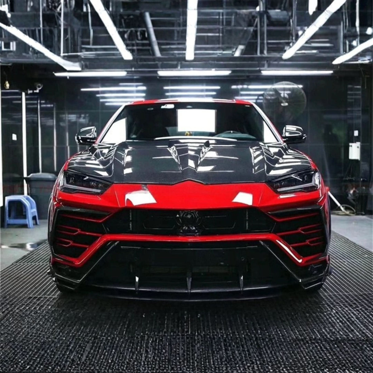 Carbon Fiber Engine Hood Cover – Lamborghini Urus Upper Aero Kit