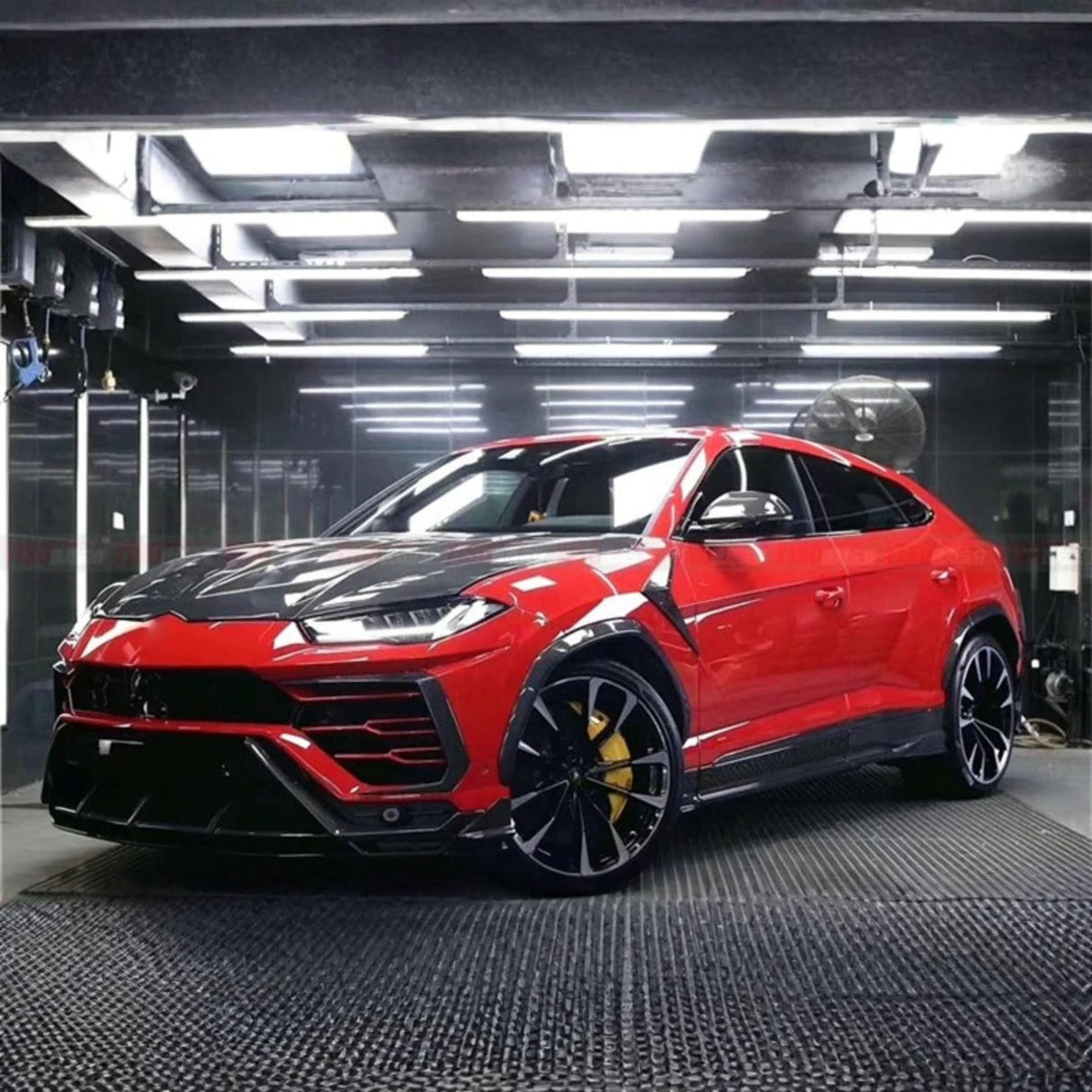 Carbon Fiber Engine Hood Cover – Lamborghini Urus Upper Aero Kit