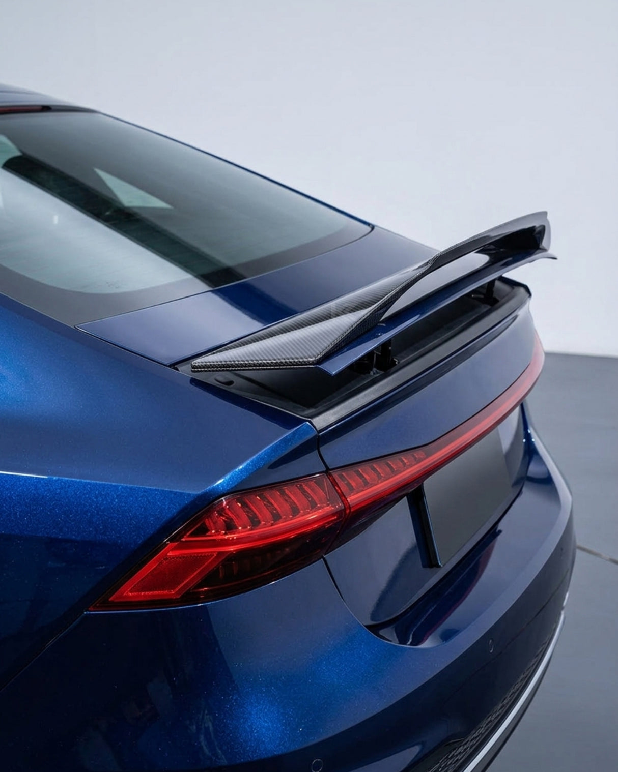 2019–2020 Audi A7 / S7 / RS7 C8 Sportback RS7 Style Ducktail Rear Trunk Spoiler – Carbon Fiber