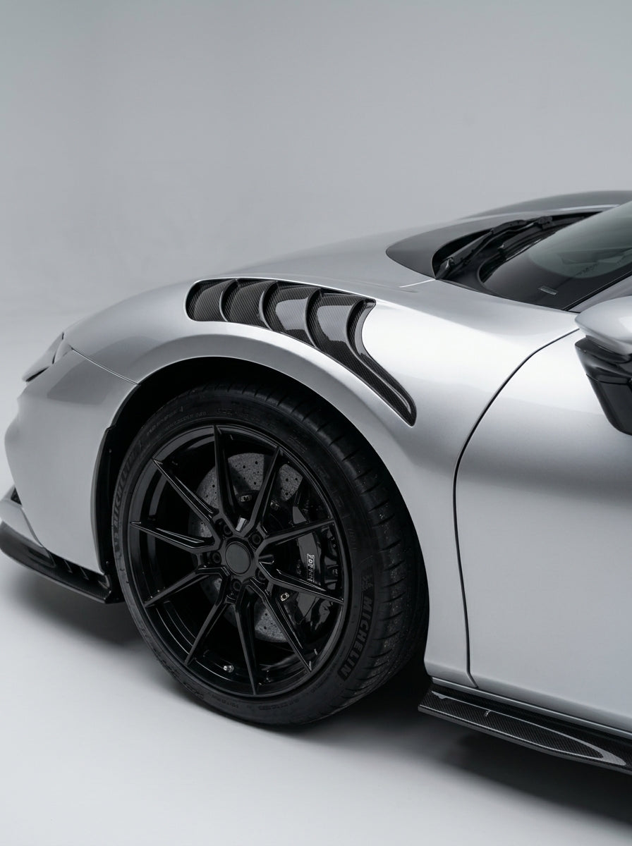 2019+ Ferrari SF90 Stradale Polished Fenders - Dry Carbon Fiber