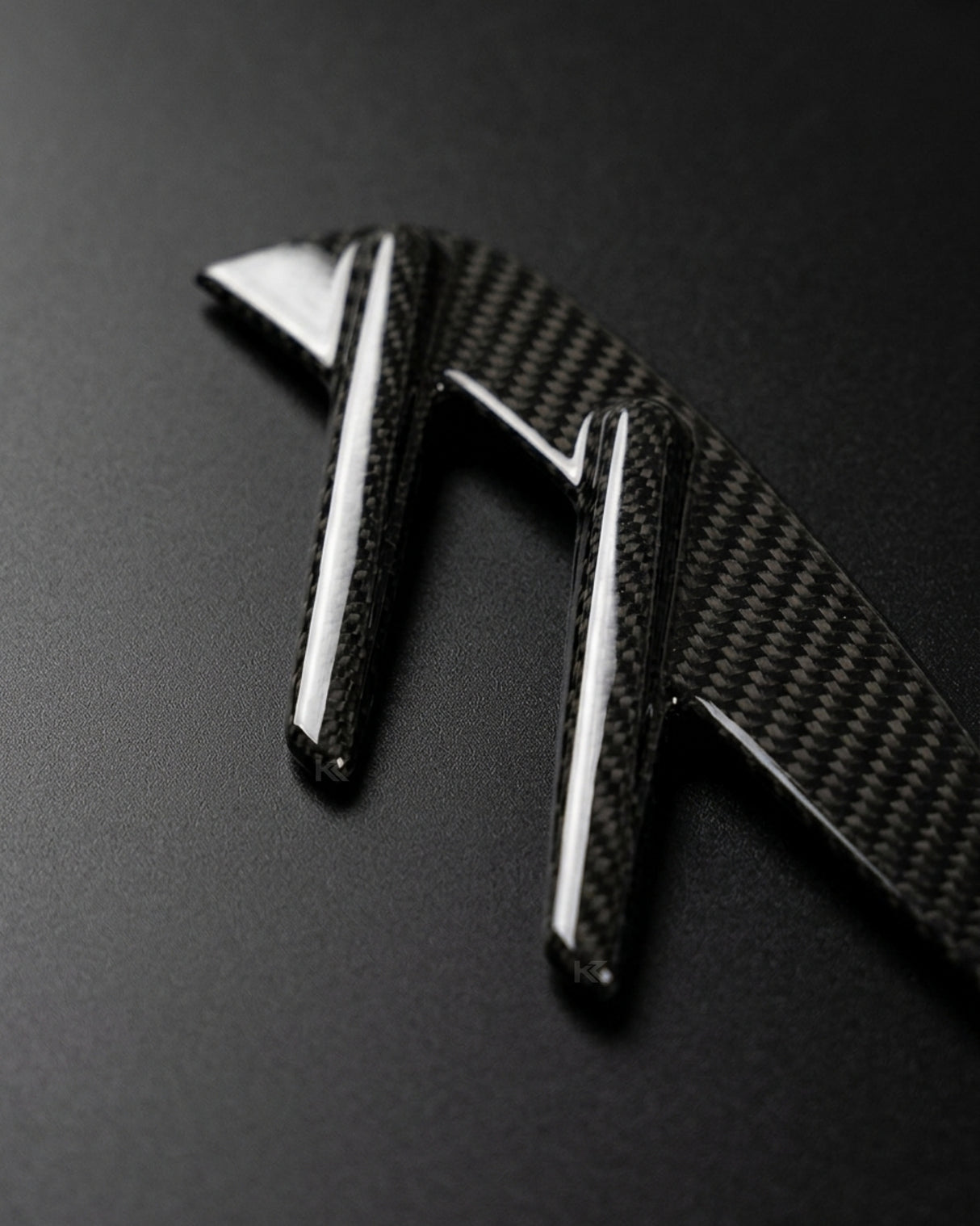 2021–2024 BMW M3 Competition G80 Front Fender Vent Trims – Pre-Preg Dry Carbon Fiber