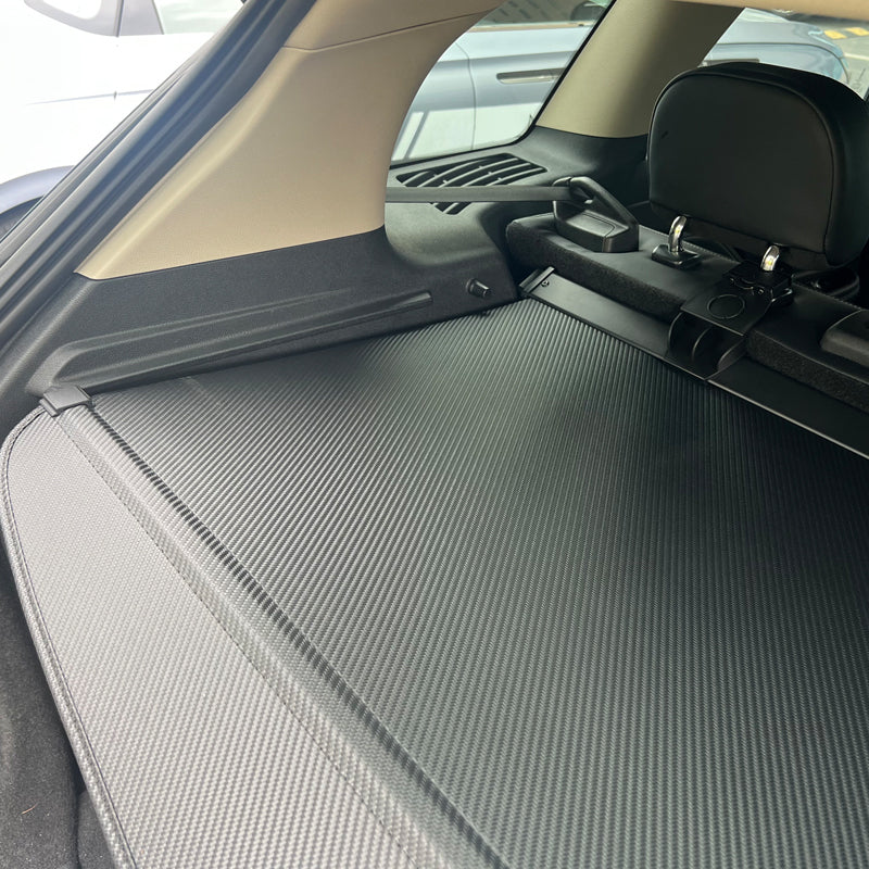 2020-2024 Lincoln Corsair Carbon Fiber Print Retractable Cargo Cover