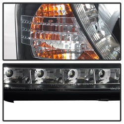Spyder Signature Audi A6/A6 Quattro 02-04 Not For Use w/Xenon/HID Models DRL LED Projector Headlights Halogen Model Only Black
