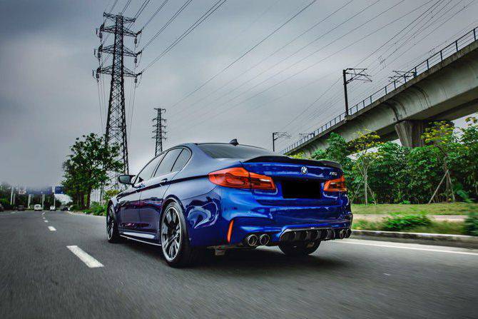 2018-2023 BMW F90 M5 MP Style Carbon Fiber Side Skirts