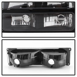 xTune Chevrolet C1500 Pickup/C1500 Suburban/C2500 Pickup/C2500 Suburban/C3500 Pickup/K1500 Pickup/K1500 Suburban/K2500 Pickup/K2500 Suburban/K3500 Pickup/Tahoe 94-98 w/Corner And Parking Lights XTune Headlights 8 pc. Set Black