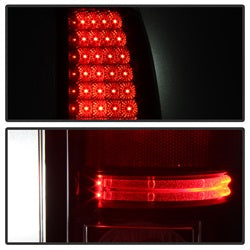 Spyder Chevrolet Silverado 1500/Silverado 1500 Classic/Silverado 1500 HD/Silverado 1500 HD Classic/Silverado 2500/Silverado 2500 HD/Silverado 2500 HD Classic 03-06 Black Smoke LED Tail Lights