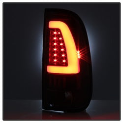 xTune Ford F-150/F-250/F-250 Super Duty/F-350 Super Duty/F-450 Super Duty/F-550 Super Duty 97-03 Black XTune Light Bar LED Tail Lights