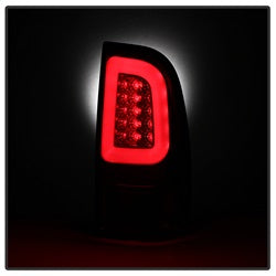 Spyder Ford F-150/F-150 Heritage/F-250/F-250 Super Duty/F-350 Super Duty/F-450 Super Duty/F-550 Super Duty 97-04 Version 3 Light Bar LED Tail Lights Red Clear