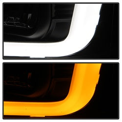 Spyder Signature Ford F-250 Super Duty/F-350 Super Duty/F-450 Super Duty 08-10 Version 2 Projector Headlights Black Incl. Low Beam-H7/High Beam-H1