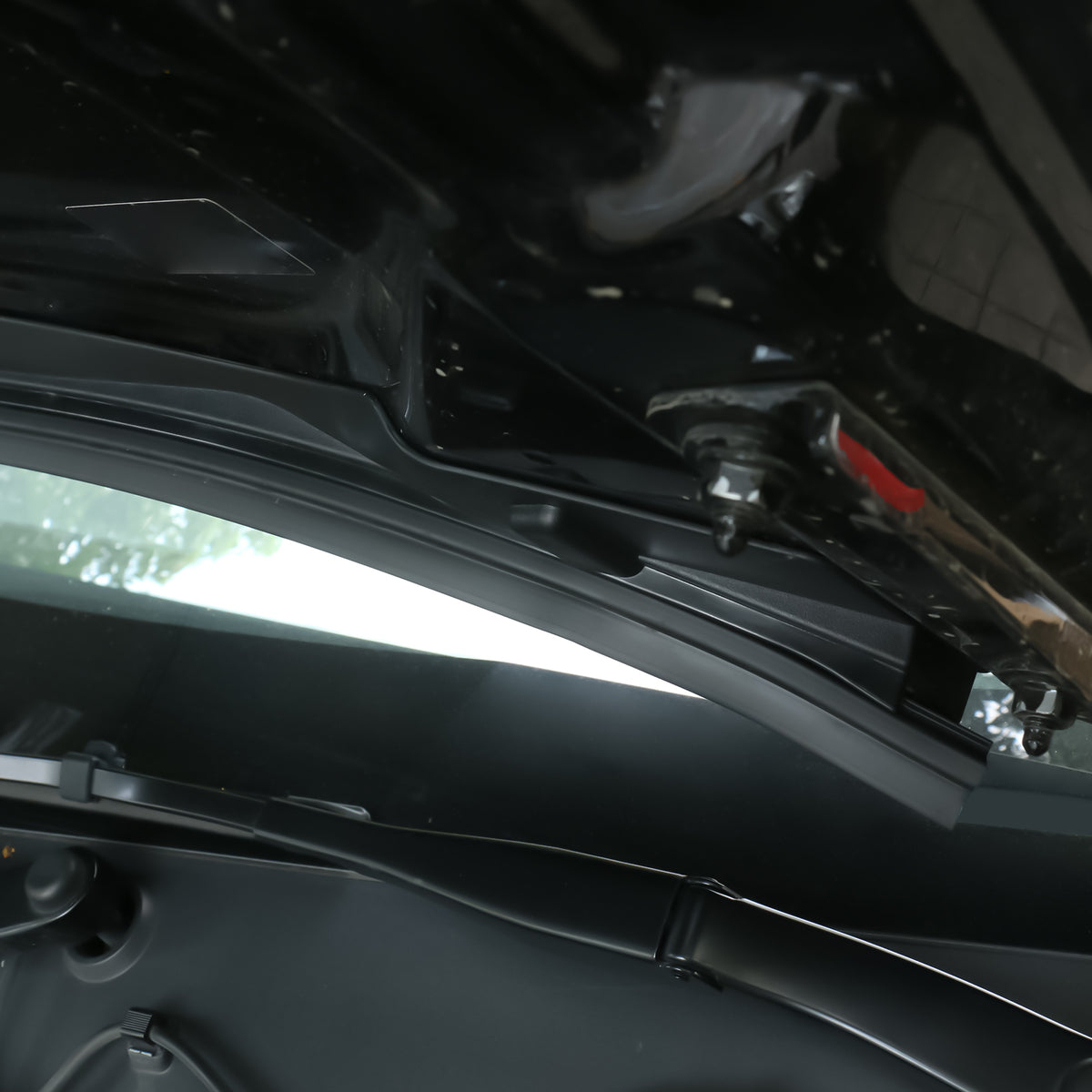 2020-2023 Tesla Model Y Black Front Hood Water Retaining Seal Strip PP