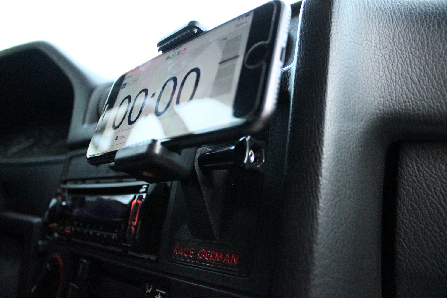 E30 OBC Phone Mount