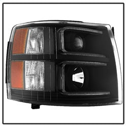 xTune Chevrolet Silverado 1500/Silverado 2500 HD/Silverado 3500 HD 07-13 Light Tube Style XTune Projector Headlights Black