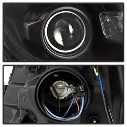 xTune GMC Sierra 2500 HD/Sierra 3500 HD 15 Halogen Models OEM Style Headlights Does Not Fit Factory HID Models Black