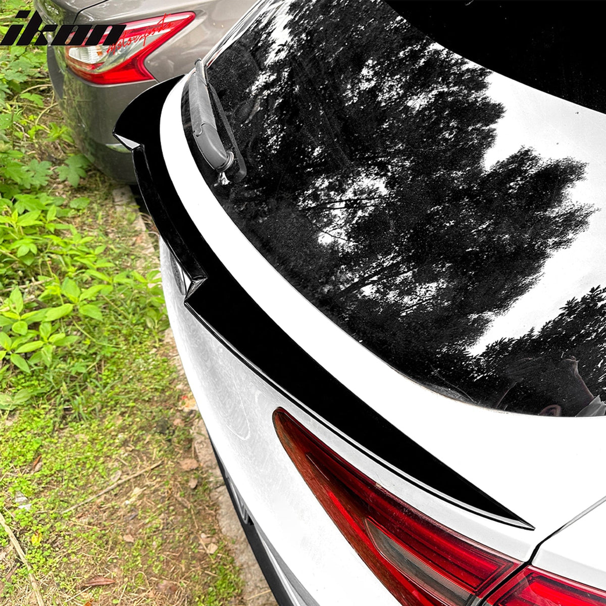 2017-2026 Alfa Romeo Stelvio V Style Trunk Middle Spoiler Wing Gloss Black ABS
