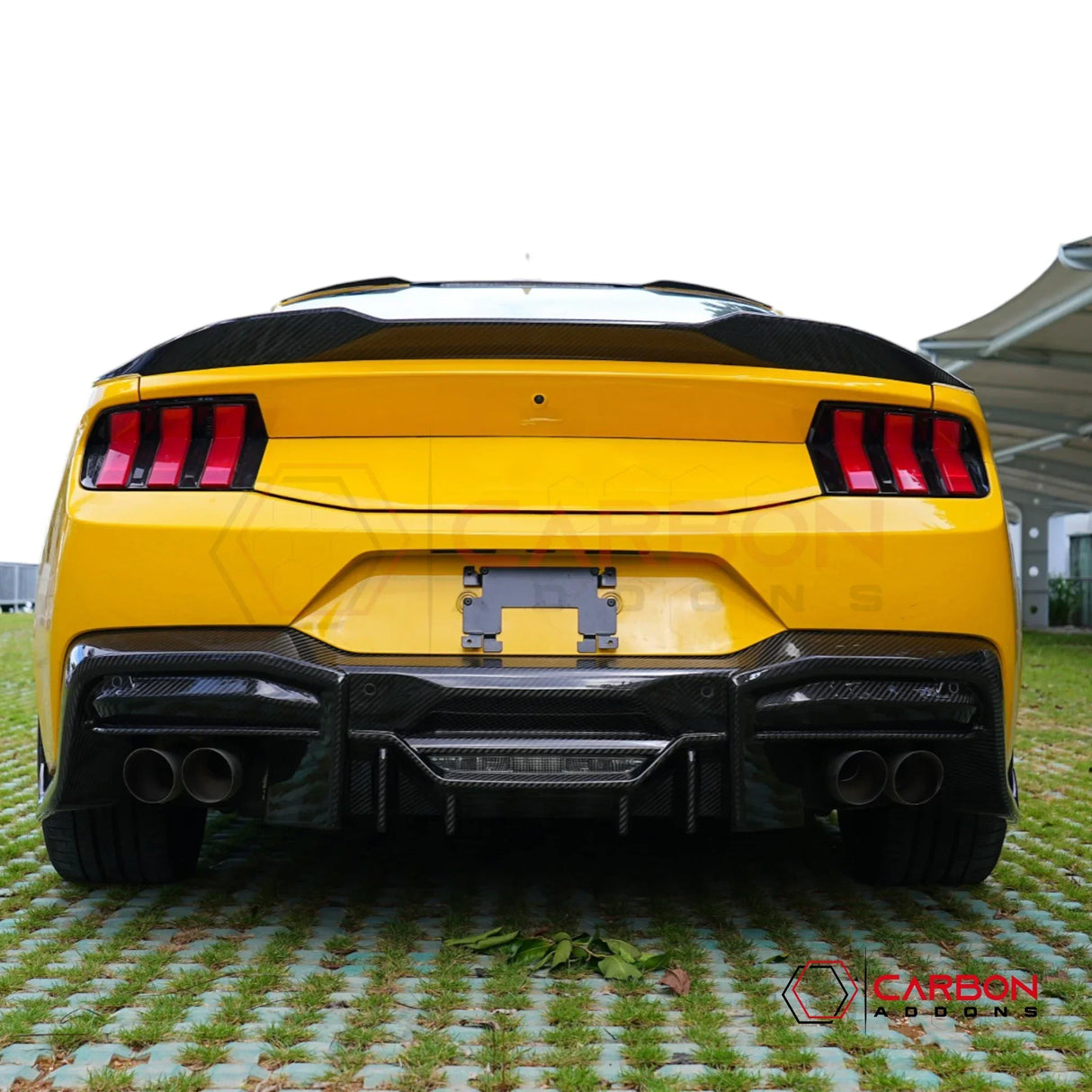 Low-Profile Carbon Fiber Ducktail Spoiler for 2024+ Ford Mustang GT & EcoBoost