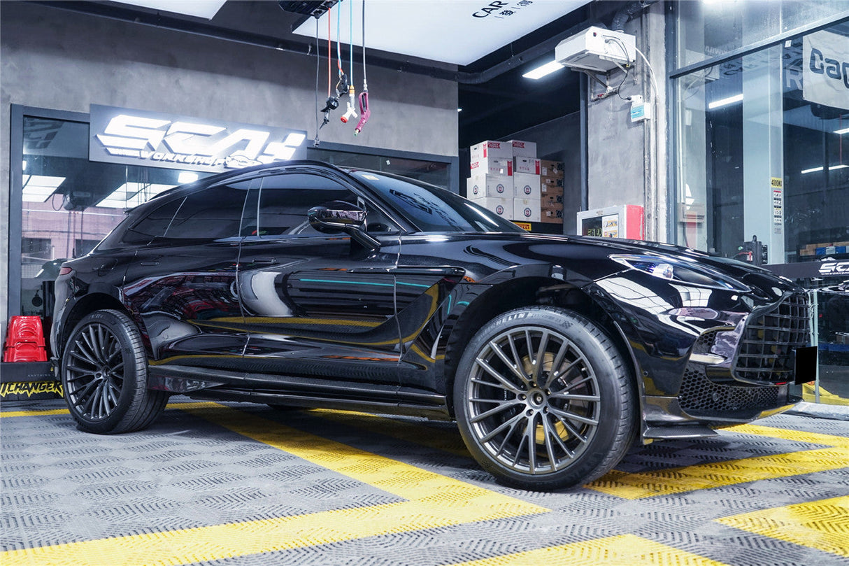 2021-2024 Aston Martin DBX 707 Style Dry Carbon Fiber Side Skirts