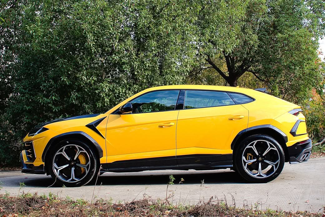2018-2022 Lamborghini URUS TC Style Carbon Fiber Body Kit