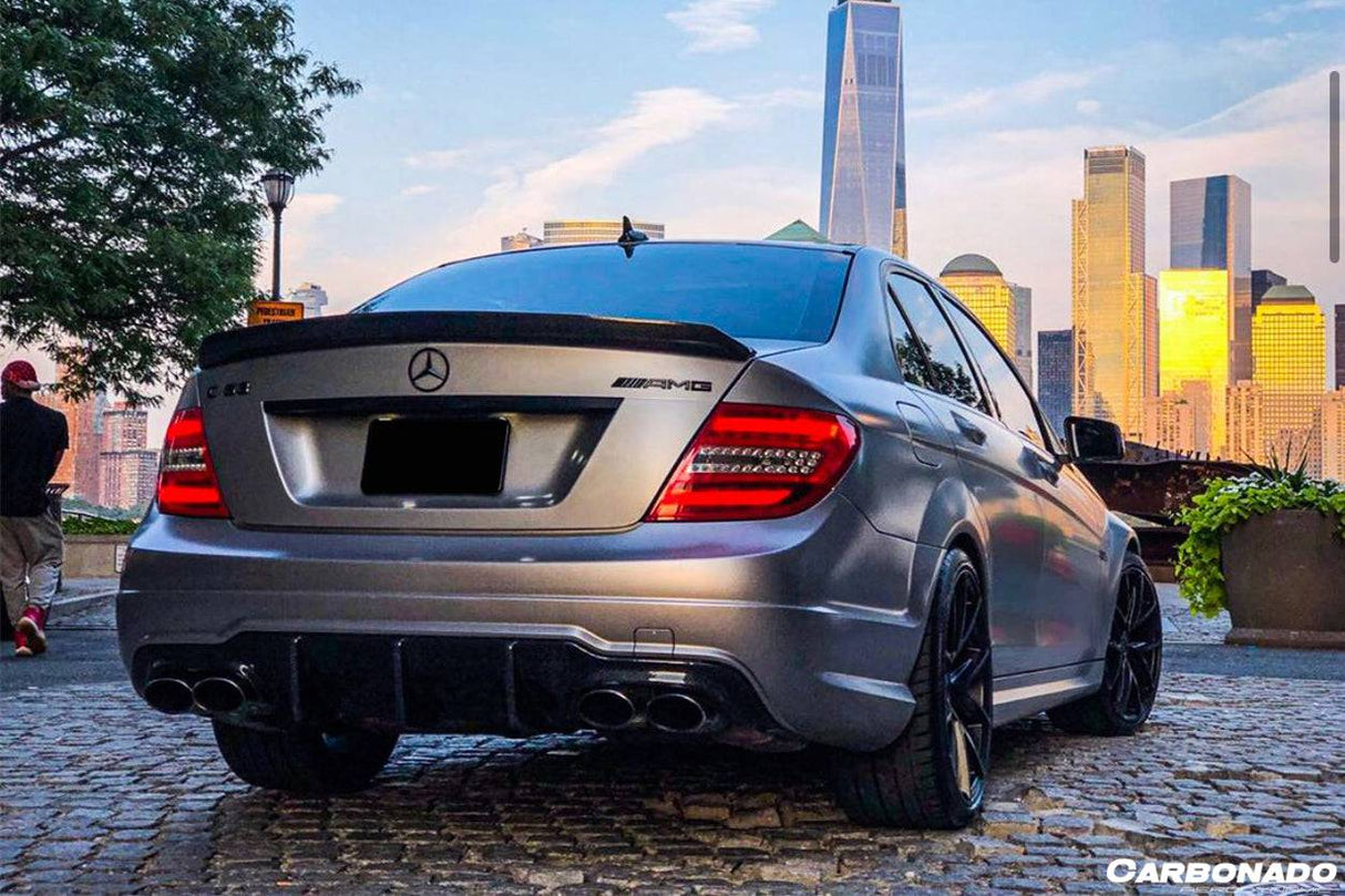 2008-2014 Mercedes Benz W204 C-Class C63 AMG Sedan VS Style Carbon Fiber Trunk Spoiler