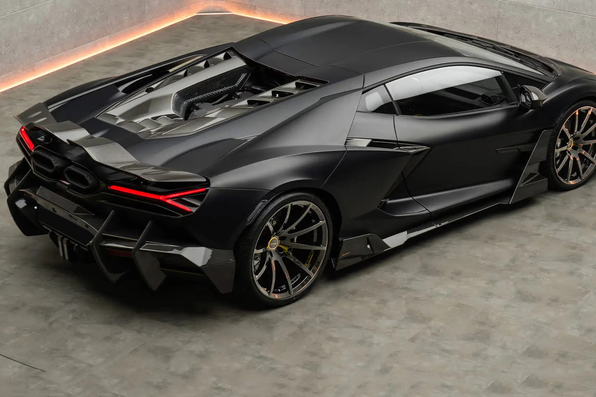 2024-UP Lamborghini Revuelto MSY Style Autoclave Carbon Fiber Side Skirts