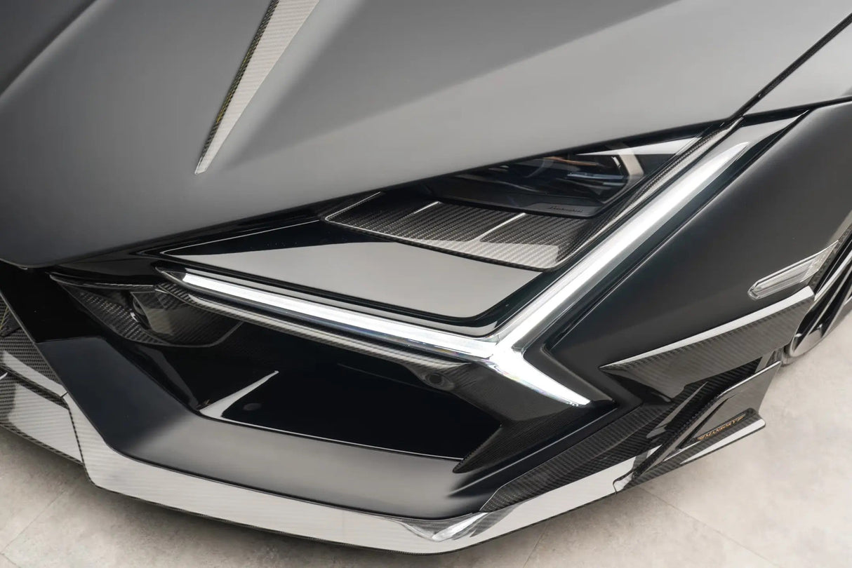 2024-UP Lamborghini Revuelto OE Style Autoclave Carbon Fiber Front Bumper Vant Canards