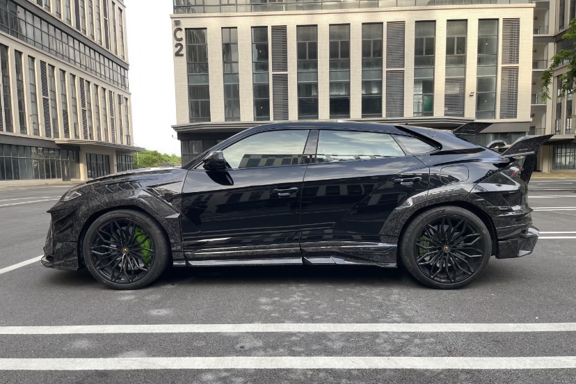2025-UP Lamborghini URUS SE MSY Style Autoclave Carbon Fiber Wide Full Body Kit With Exhaust System