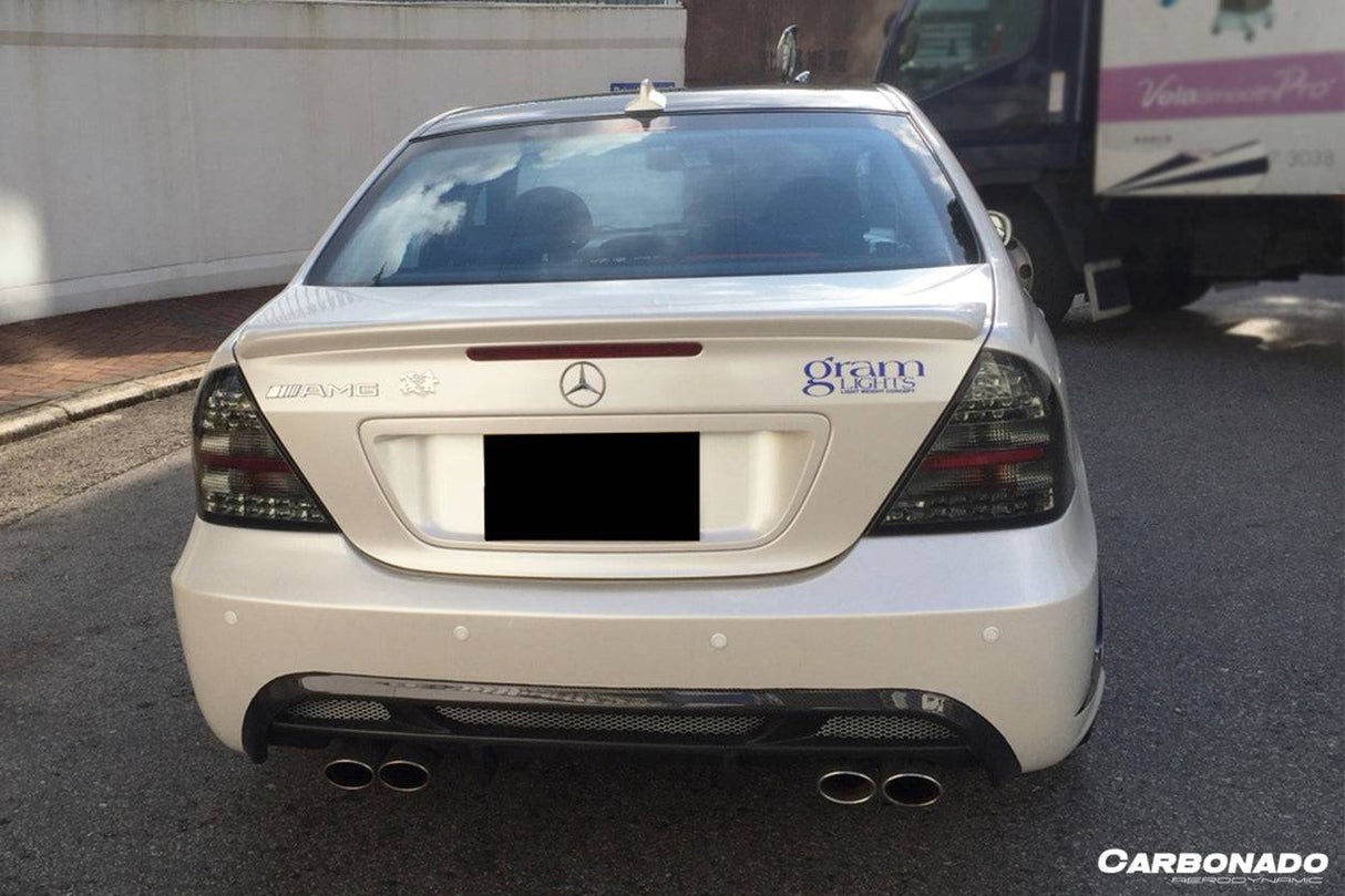 2001-2007 Mercedes Benz W203 C32 AMG C Class VRS Style Rear Bumper
