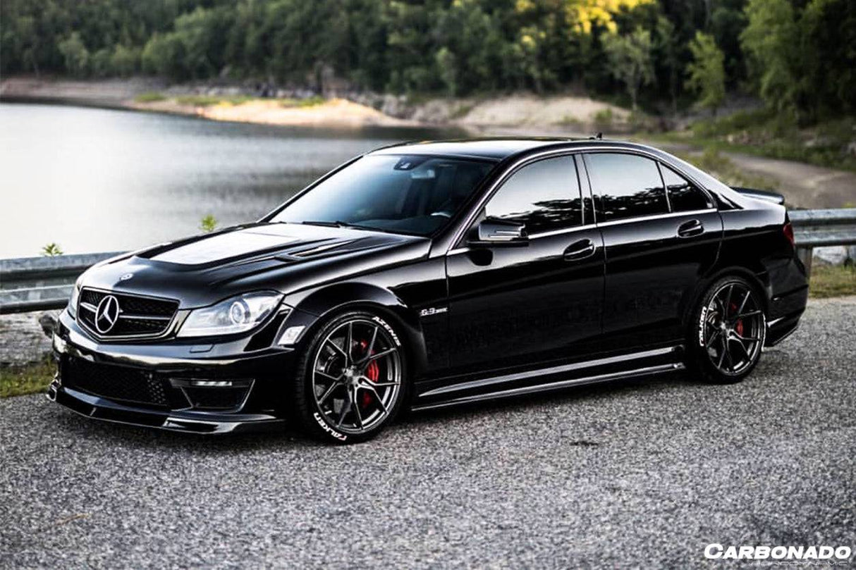 2012-2014 Mercedes Benz W204 C63 AMG VS Style Carbon Fiber Front Lip